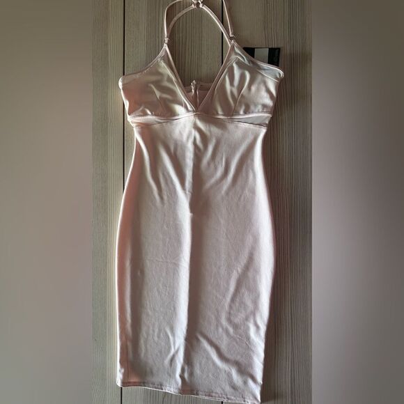 Missguided sleeveless and cut out body con soft pink Barbie dress - Size 12 NWT - Picture 1 of 10